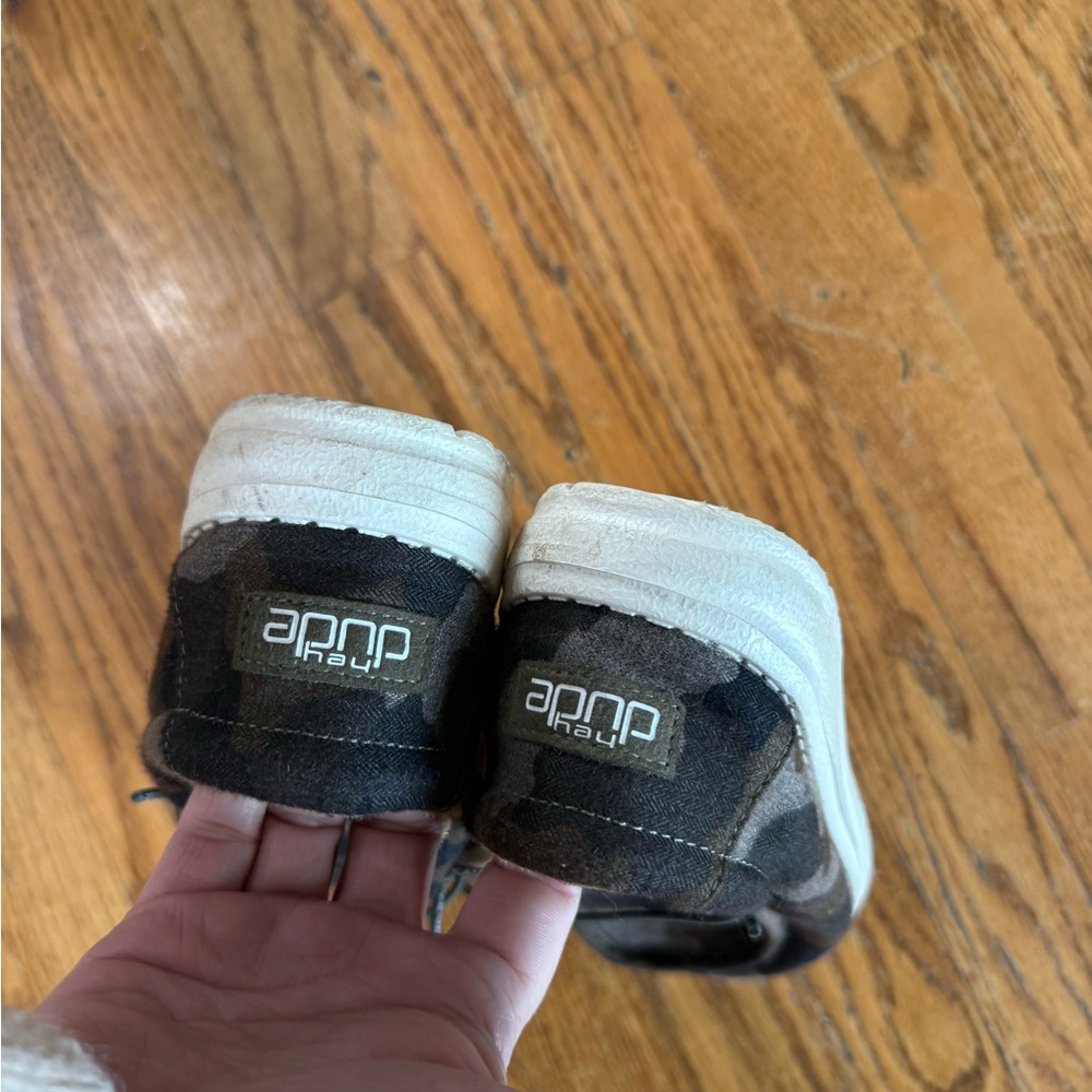 Hey Dude Kids' Camouflage Slip-On Shoes - Brown/Green Youth Size: 6 - Picture 2 of 5